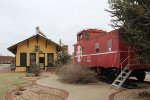 ATSF depot and ATSF caboose 999101 